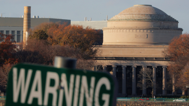 MIT Halts Collaborations With Chinese Tech Firms Huawei, ZTE