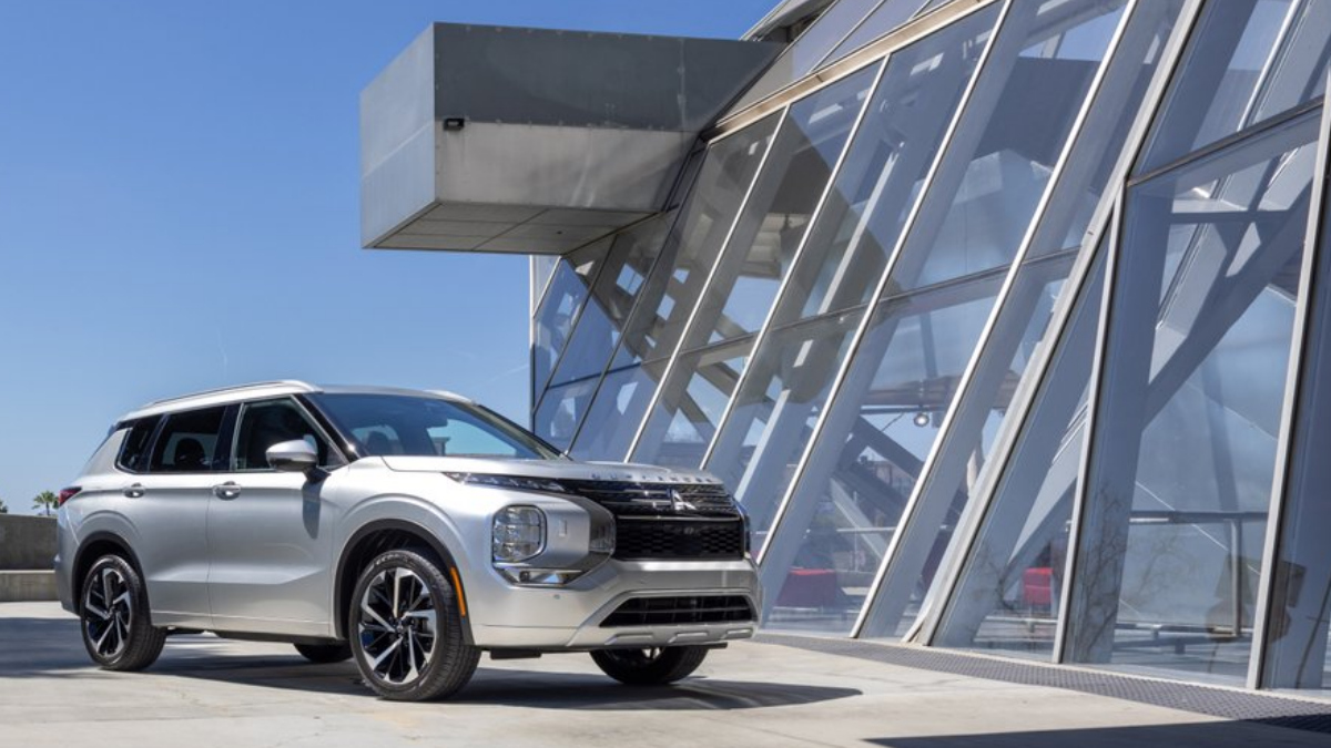 Mitsubishi Motors Plans to Sell Only EVs, Hybrids by Mid-2030s
