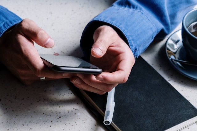 IMC 2025: Vodafone Idea Launches Vi Protect to Tackle Fraud Calls, SMS, and Cyber Threats Using AI IMC 2025: Vodafone Idea Launches Vi Protect to Tackle Fraud Calls, SMS, and Cyber Threats Using AI
