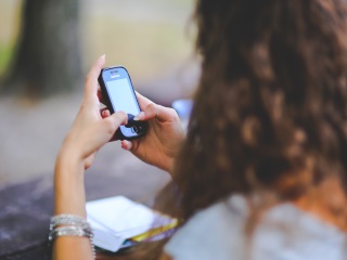 Aadhaar-Based eKYC Re-Verification Should Be Completed Within a Year for All Mobile Users: DoT