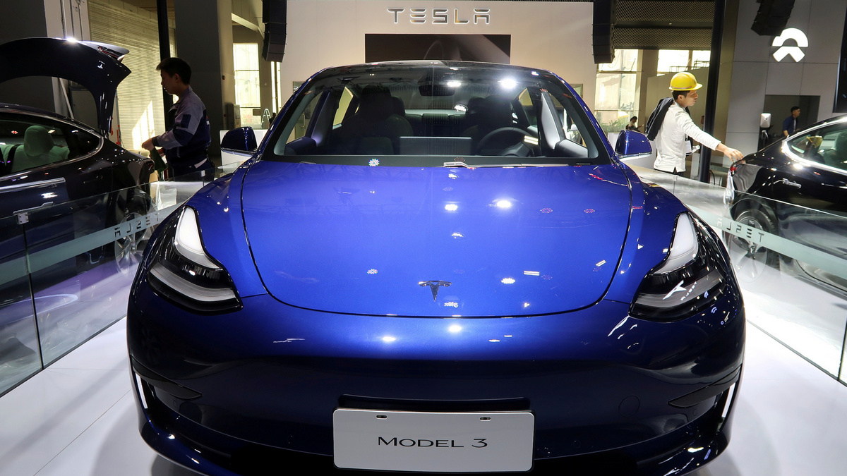 Tesla Driver Killed in Fiery Crash After Hitting Trees