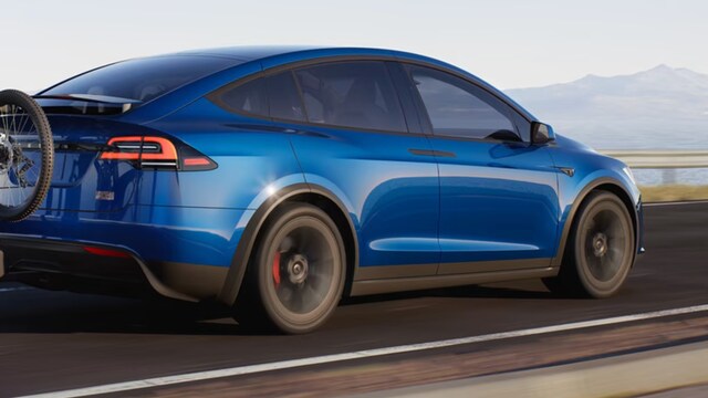 Elon Musk Says Tesla Looking to Invest in India; Starlink Will Also Enter the Country Elon Musk Says Tesla Looking to Invest in India; Starlink Will Also Enter the Country