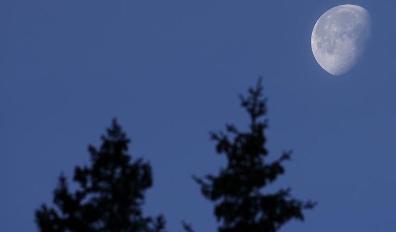 China to Launch Lunar Space Probe Before Year's End