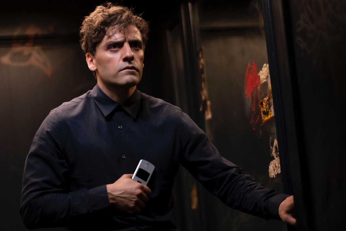 Moon Knight Episode 1 Recap: Oscar Isaac&rsquo;s Steven Grant Meets Oscar Isaac&rsquo;s Marc Spector