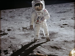 NASA Orders to Halt the Sale of Moon Dust Collected During the 1969 Apollo 11 Mission NASA Orders to Halt the Sale of Moon Dust Collected During the 1969 Apollo 11 Mission
