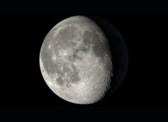 Artemis Era Raises Safety Concerns as Lunar Orbit Nears Capacity, New Study Finds