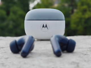 Moto Buds 2 Review: How Much Bass Is Too Much Bass?