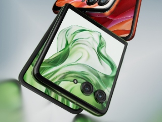 Moto Razr 50 Ultra With Snapdragon 8s Gen 3 Chip, 4-Inch Cover Display Launched Alongside Razr 50: Price, Specifications