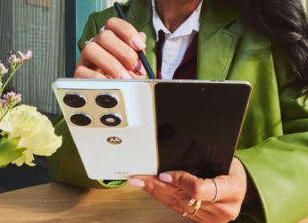 Motorola Unveils Razr Fold as its First Book-Style Foldable at CES