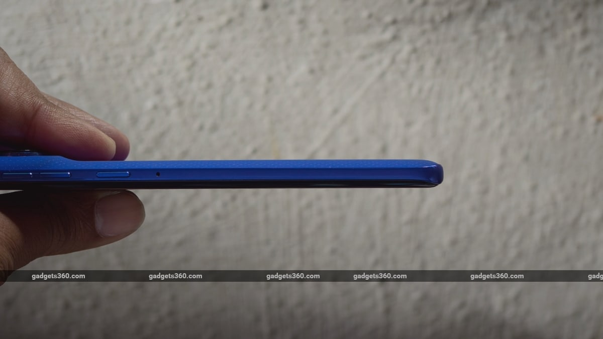 motorola edge 60 pro design thin gadgets 360 Motorola  MotorolaEdge60Pro