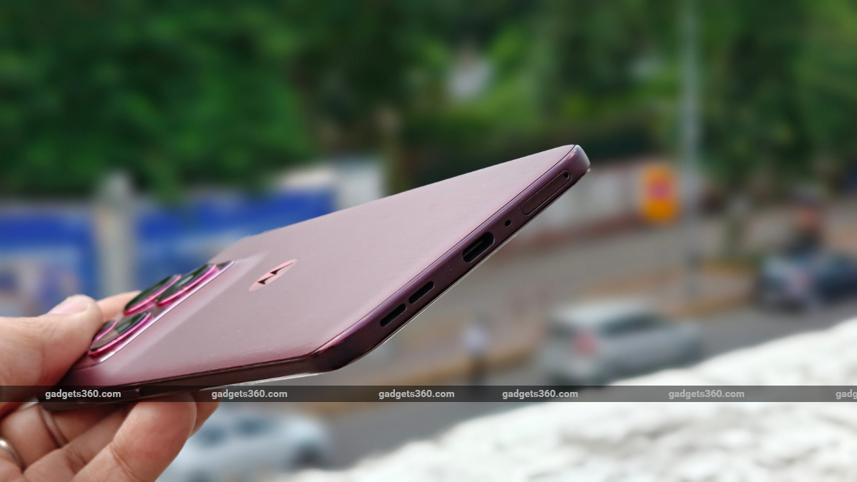 motorola edge 70 pro plus review large 3 Motorola Edge 70 Pro 