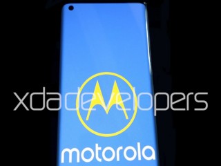 Motorola Edge+ Flagship With Curved Hole-Punch Display Appears in Alleged Live Images, Specifications Also Leaked