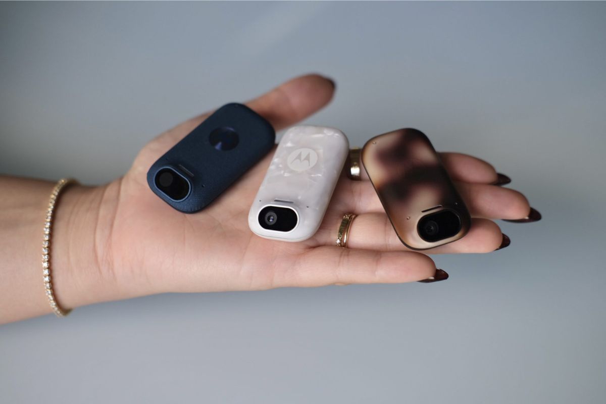 Motorola Unveils Unified AI Platform and AI Pin-Styled Wearable Device Prototype at CES 2026