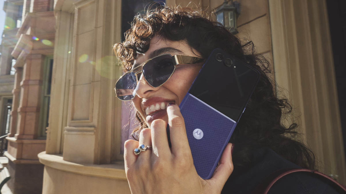 Motorola Razr Ultra 2026, Razr+ 2026 Launched With 4-Inch Cover Display, Razr 2026 Tags Along: Price, Features