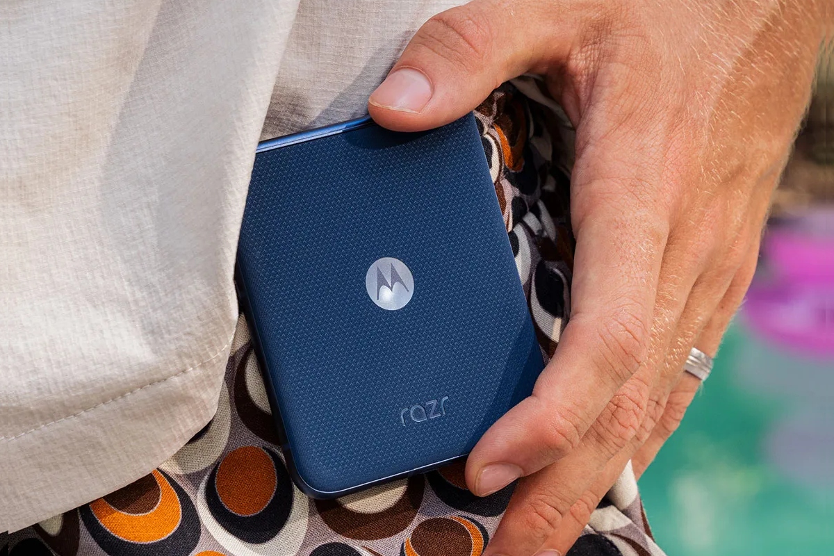 Motorola Razr 60 Swarovski Edition With Crystal-Studded Design Said to Launch Soon