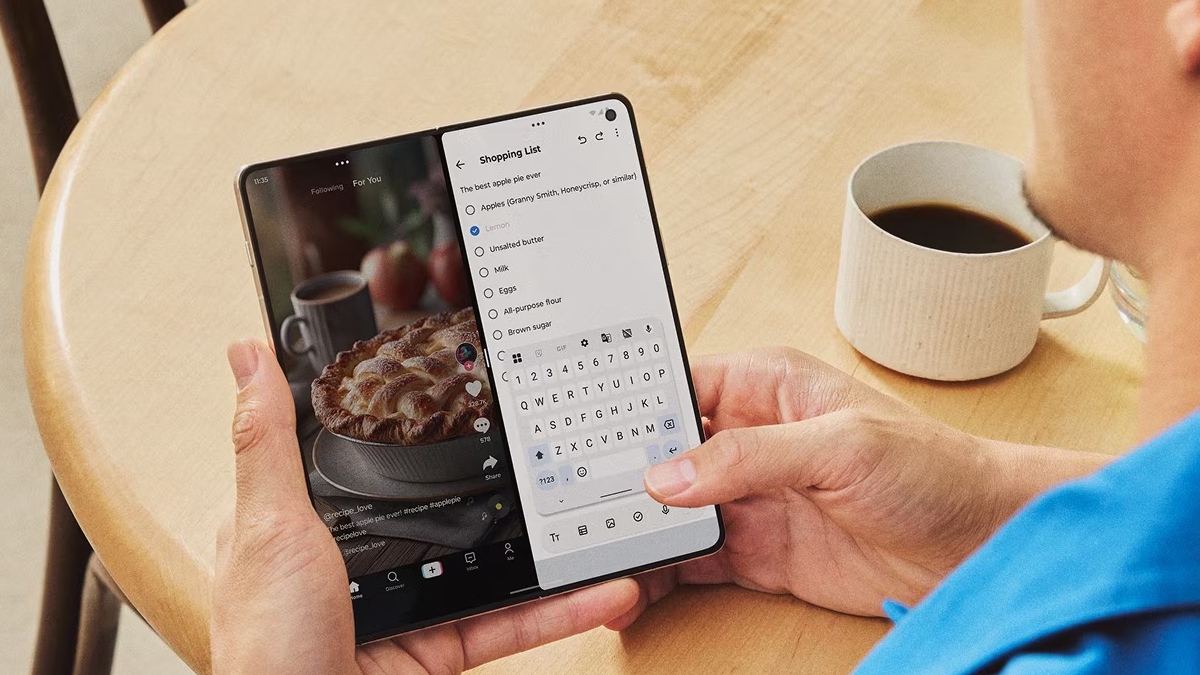 Motorola Razr Fold Set to Take on Honor Magic V6 at MWC 2026; More Details to Be Revealed on March 2