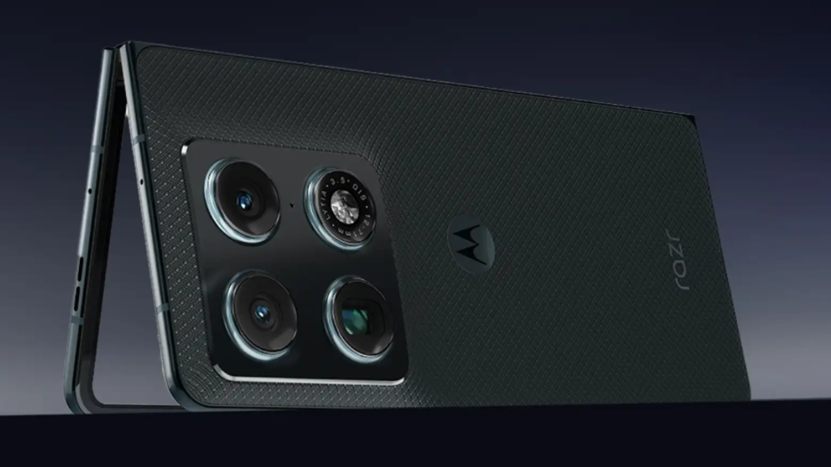 Motorola Razr Fold India Launch Teased; Set to Arrive in May as Company&rsquo;s First Book-Style Foldable