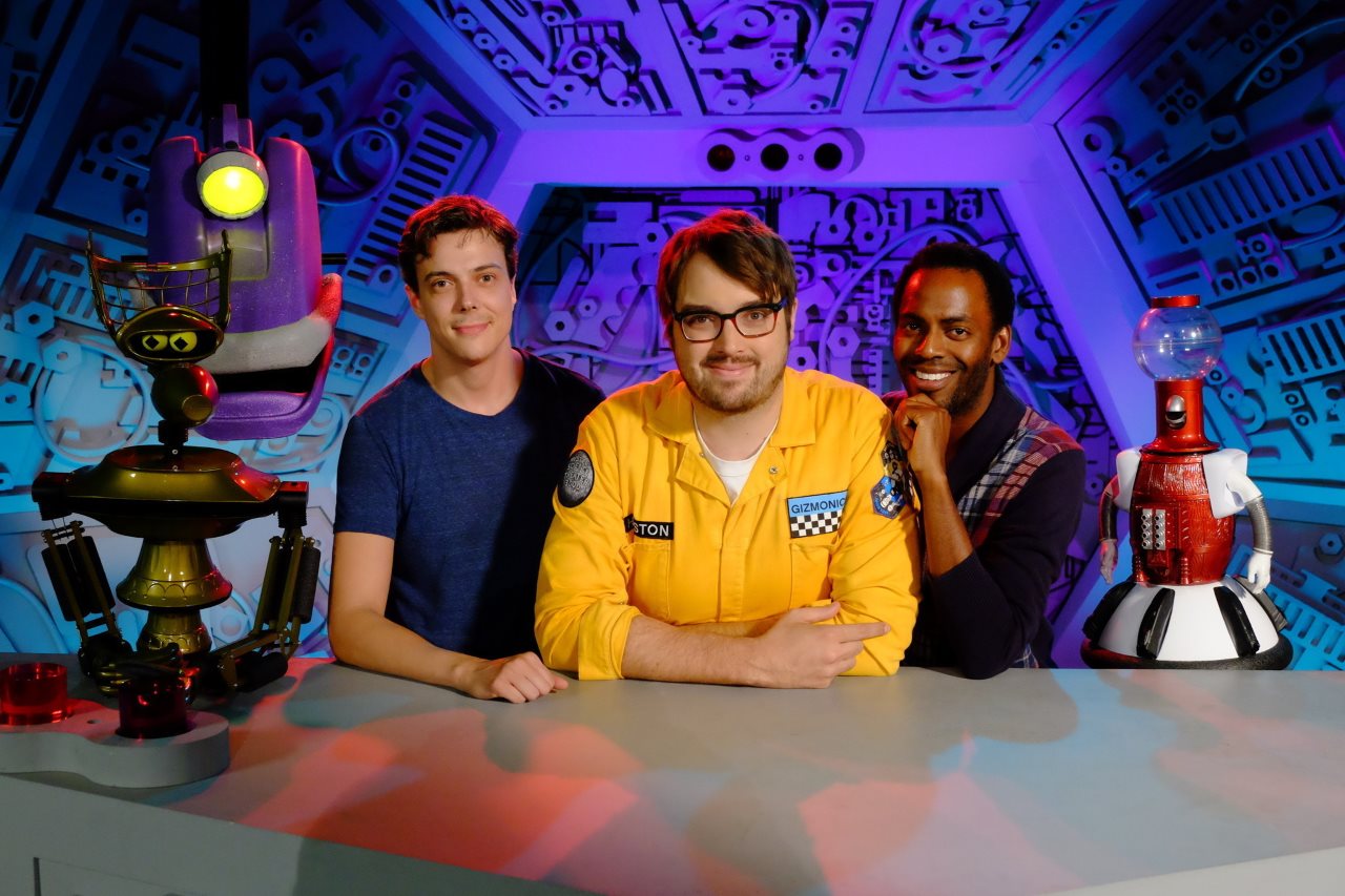 Netflix's Mystery Science Theater 3000 Revival Is Witty and Packed With Jokes Like You'd Expect