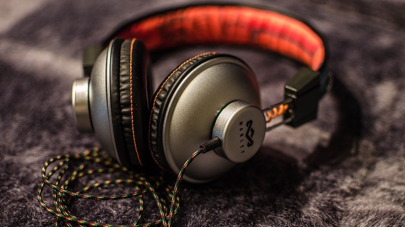 Six Simple Tips to Pack, Store, and Carry Your Headphones Around