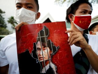 Myanmar Coup: Twitter, Instagram Banned After Facebook and WhatsApp as Protests Spread