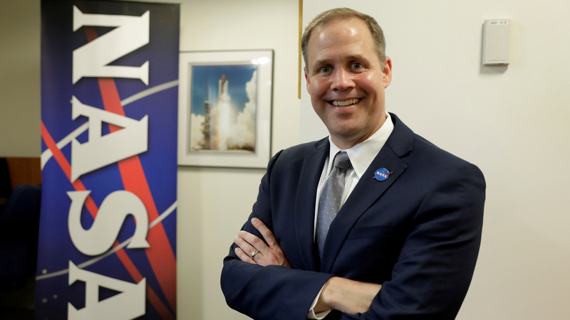 NASA Chooses Nine Companies to Bid on Flying to Moon