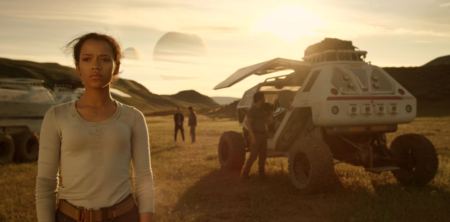 Netflix's Lost in Space Renewed for Season 2