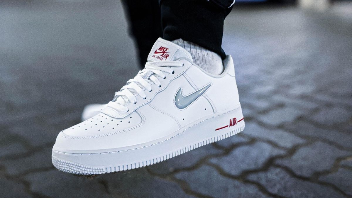 Nike Air Force Vs Nike Air Jordan: The Best Sneaker Showdown