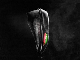 Nike Apex Racing Shoe Launched With Double-Stacked Air Zoom Platform, Carbon Fibre Flyplate