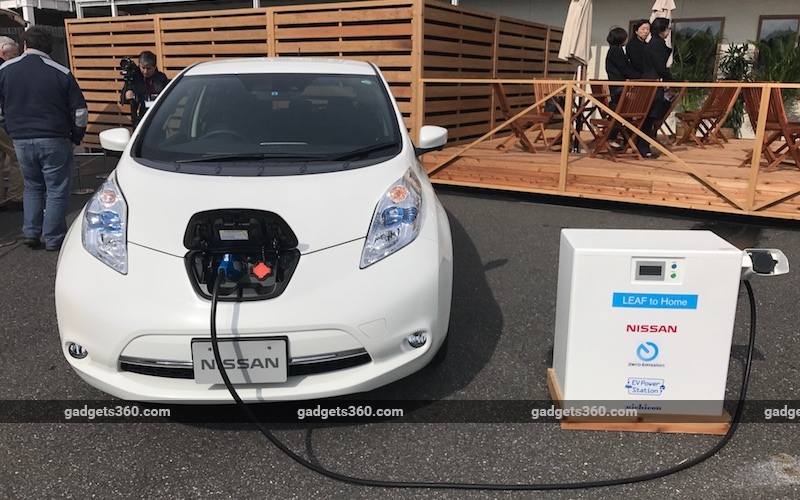 Government Will Give Battery Makers Incentives in Electric Vehicle Push
