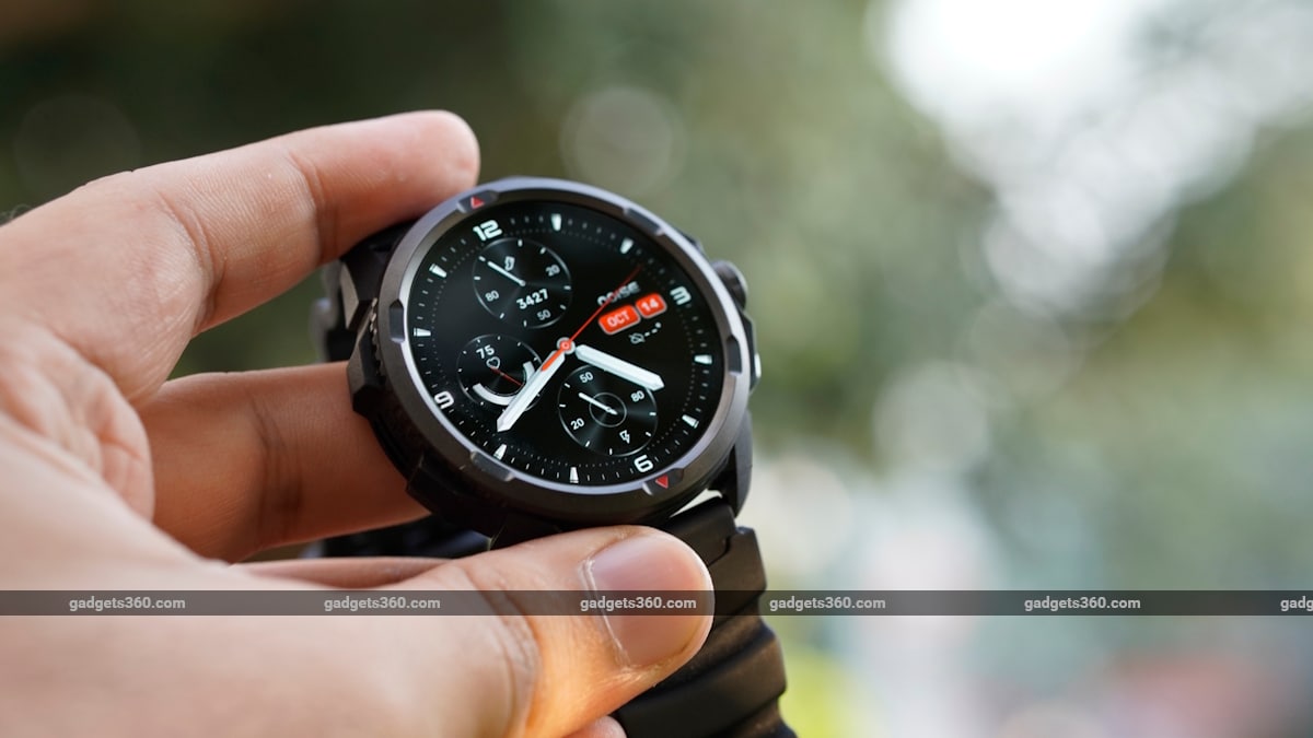 noisefit endeavour pro review ndtv display NoiseFit Endeavour Pro