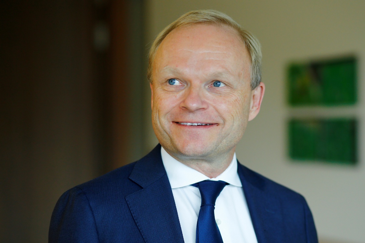 Nokia's New CEO Pekka Lundmark Adopts Wait and See Strategy in 'Dream Job'