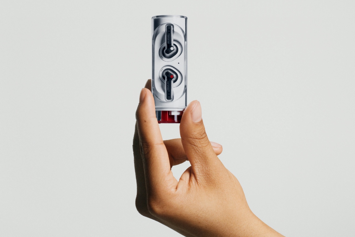 Nothing Phone 1, Nothing Ear Stick Get Discounts of Up to Rs. 3,000 Ahead of Valentine’s Day: All Details