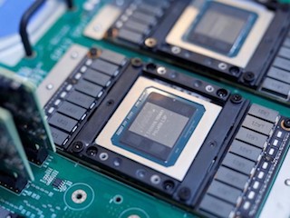 Chipmakers at Taiwan&#039;s Biggest Tech Fair Look Beyond Crowded Smartphone Market