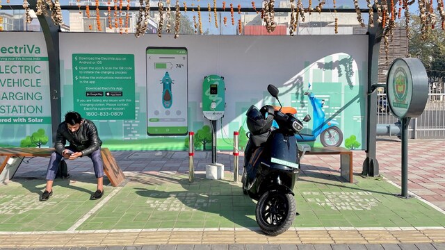 Ola Electric Said to Have Recorded $136 Million Loss in FY 2022-23, Missing Revenue Goal Ola Electric Said to Have Recorded $136 Million Loss in FY 2022-23, Missing Revenue Goal