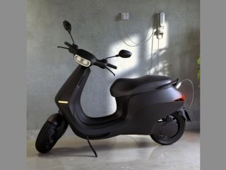Ola Electric Scooter Pre-Bookings Cross 1 Lakh in 24 Hours: Here&rsquo;s How You Can Book Yours
