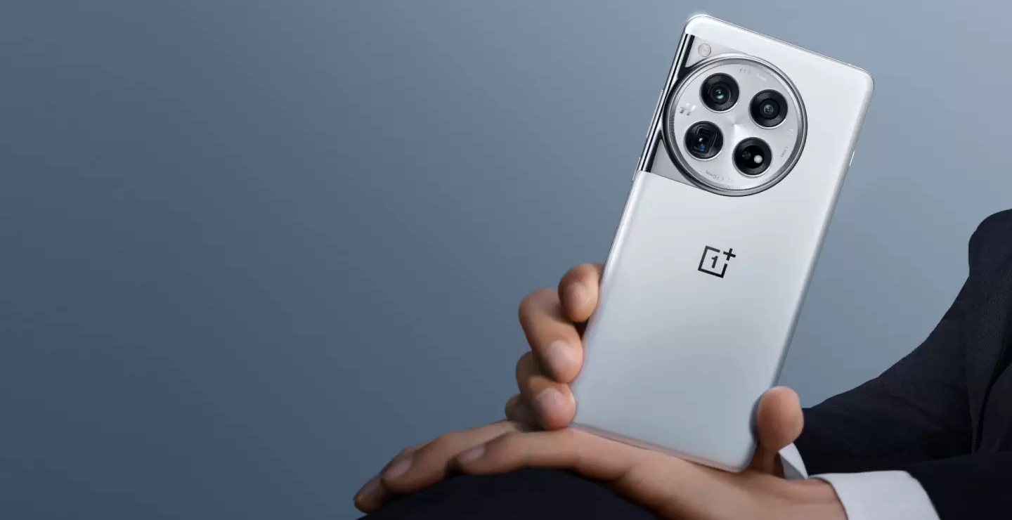 OnePlus 12's Display Teased to Offer 4,500 Nits Peak Brightness, Confirmed to Get 24GB RAM, 1TB Storage