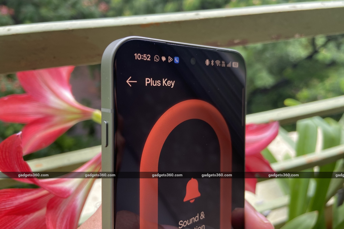 Oppo Reno 16 Series Early Leak Hints at OnePlus 15-Inspired Feature; OnePlus 15s India Launch Timeline Tipped