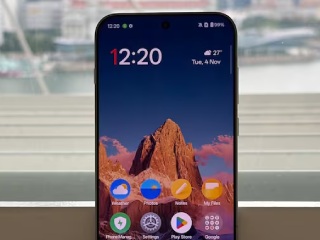 OnePlus Might Soon Launch a Flagship Phone With 2K Display and a 240Hz Refresh Rate