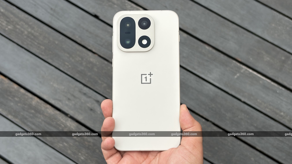 OnePlus 15 Security Flaw Could Give Malicious Apps Full Root Access Without User Permission