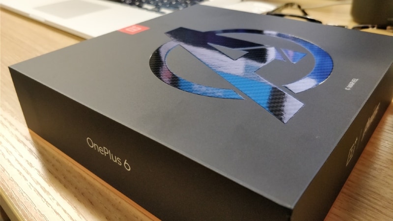 OnePlus 6 x Marvel Avengers Limited Edition Retail Box Burlado