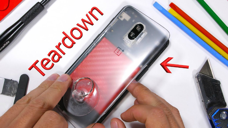 OnePlus 6T Teardown Reveals Camera Lens in Optical In-Display Fingerprint Sensor