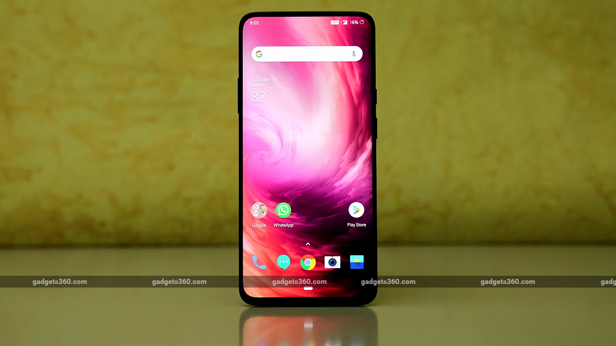 OnePlus 7 Pro Gets First Software Update; Adds April Android Security Patch, DC Dimming, and Other Notable Features