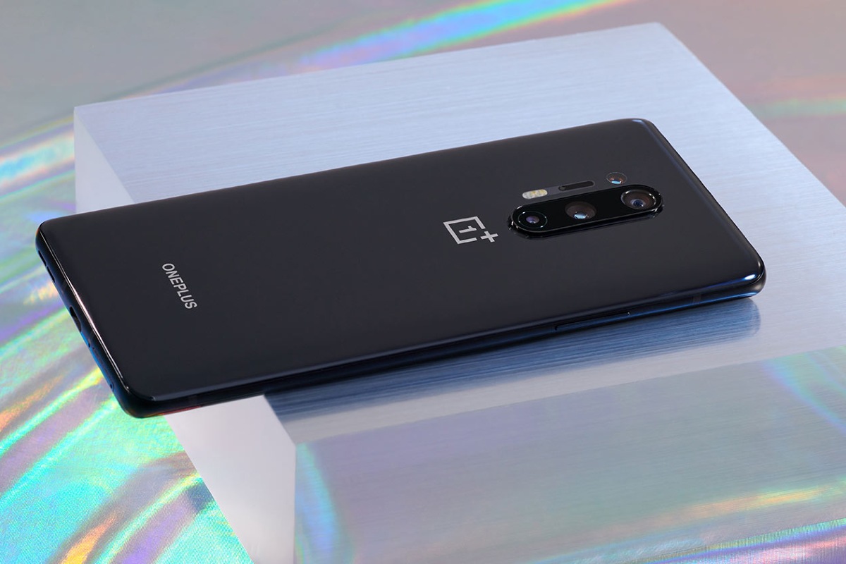 OnePlus 8 Pro ‘Inadvertently’ Disables Color Filter Camera Globally; McLaren Partnership Revoked