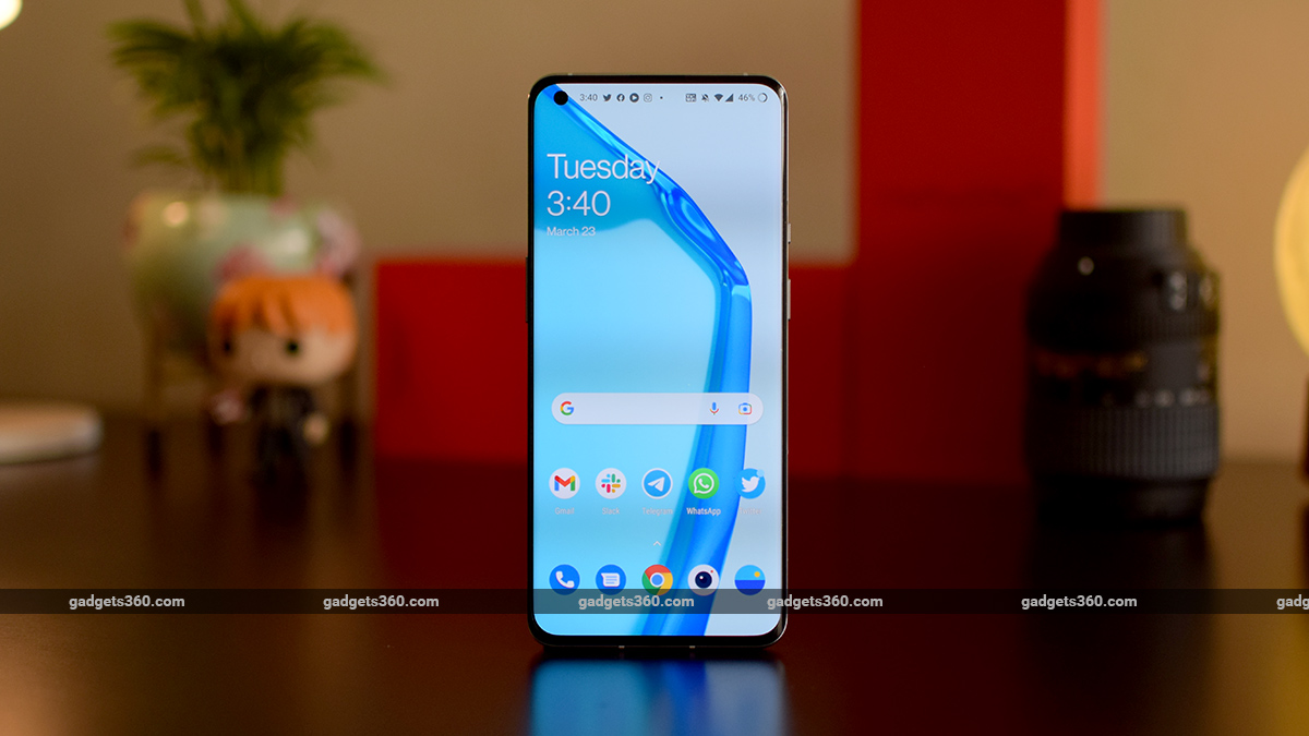 OnePlus 9 Pro Gets DisplayMate A+ Rating, Sets 13 Performance Records