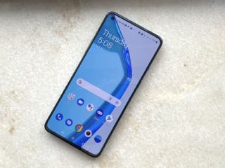 OnePlus 9R Review: A Minor Refresh With a New Coat of Paint