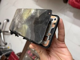 Smartphone Catches Fire Mid-Air on IndiGo Flight, No Injuries Reported Smartphone Catches Fire Mid-Air on IndiGo Flight, No Injuries Reported