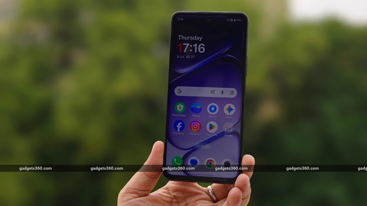 oneplus nord ce 6 lite review ndtv display OnePlus