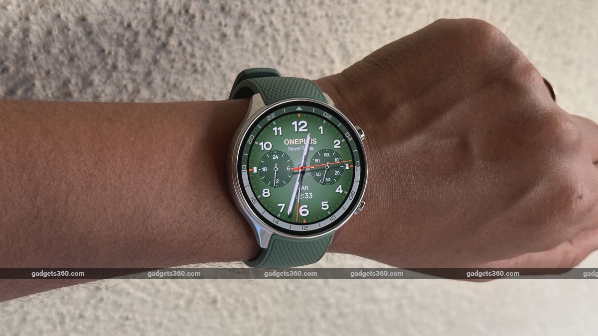 OnePlus Watch 2R Review: A Better Watch 2?