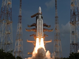 OneWeb Completes Satellite 'Constellation' to Offer Global Internet Coverage Like Rival Starlink OneWeb Completes Satellite 'Constellation' to Offer Global Internet Coverage Like Rival Starlink