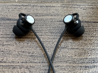Oppo Enco M32 Wireless Earphones Review: Best Under Rs. 2,000?